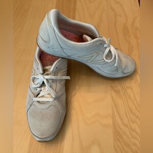 New Balance White and Pink Sneakers